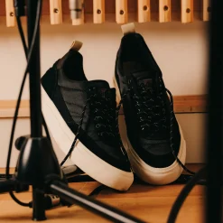 Goliath Zwarte Nylon Sneakers Met Suede^Sacha Cheap