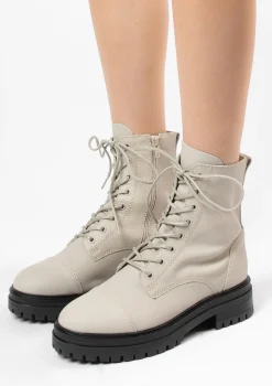 Latte Leren Veterlaarsjes^Sacha Fashion