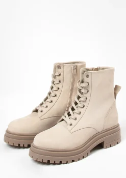 Off White Nubuck Veterlaarsjes^Sacha Outlet