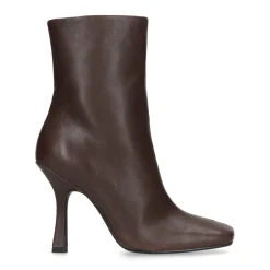 Queen Of Jetlags X Bruine Enkellaarsjes Met Hak^Sacha Hot