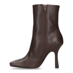 Queen Of Jetlags X Bruine Enkellaarsjes Met Hak^Sacha Hot