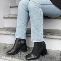 Zwarte Enkellaarsjes Met Blokhak^Sacha Shop