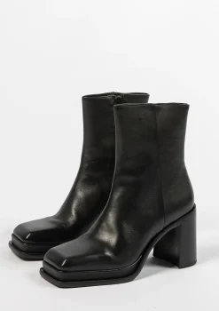 Zwarte Leren Enkellaarsjes Met Blokhak^Sacha Shop