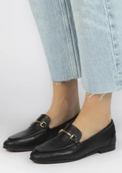 Zwarte Leren Loafers Met Goudkleurige Gesp^Sacha Cheap