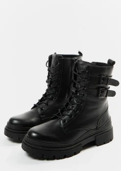 Zwarte Leren Veterlaarsjes Met Gespen^Sacha Sale