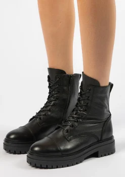 Zwarte Leren Veterlaarsjes^Sacha Hot