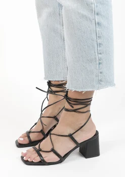Zwarte Sandalen Met Hak En Strikveters^Sacha Discount
